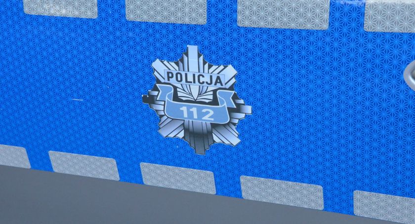 Tragiczny wypadek w Grodztwie. Przy drodze znaleziono zwłoki kobiety