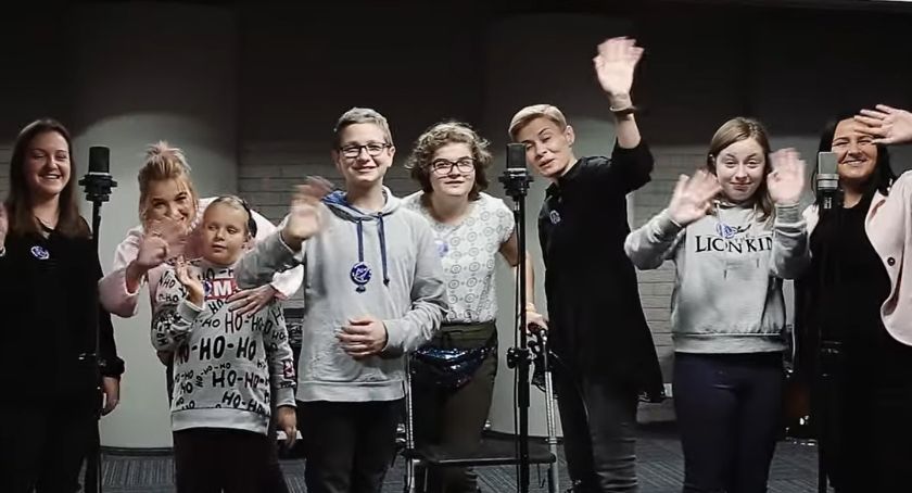 Teledysk Zespołu Szkół nr 3 we Włocławku hitem internetu [VIDEO]