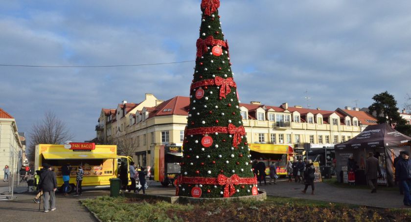 Trwa Włocławski Jarmark Bożonarodzeniowy 2019 [ZDJĘCIA]