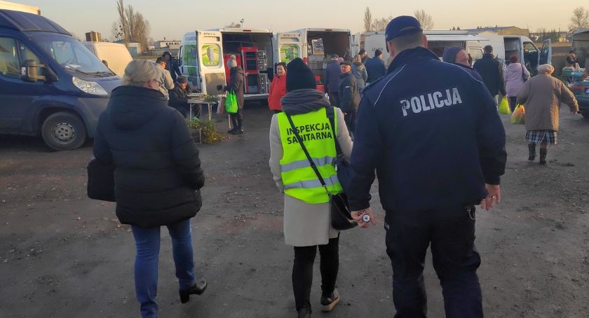 Targowiska pod lupą na Święta. Kontrole służb w regionie. To nie koniec akcji [ZDJĘCIA]