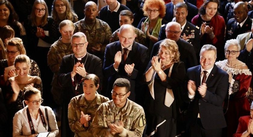 Spotkanie opłatkowe na Dworze Artusa w Toruniu [ZDJĘCIA]