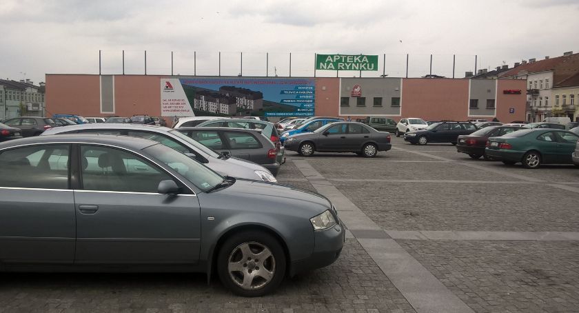 Uwaga! Zamknięty parking przy Zielonym Rynku we Włocławku