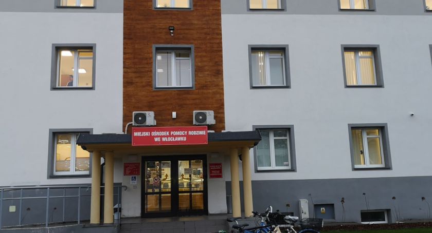 Elektroniczny system kolejkowy w MOPR we Włocławku