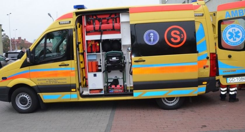 Wypadek na Polnej we Włocławku. Dwie osoby potrącone na pasach
