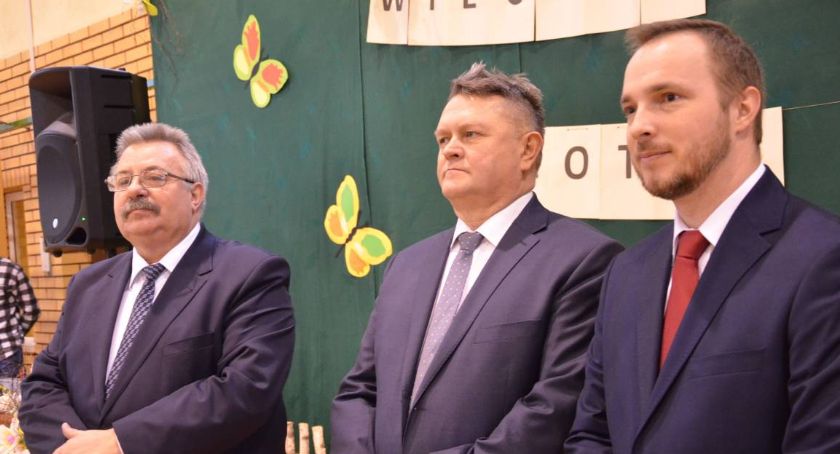 Dzień Babci i Dziadka 2020 w Baruchowie. Wójt zaprasza mieszkańców do wspólnego świętowania