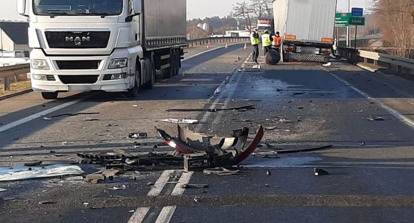 Tragiczny wypadek w Lipnie na DK 10. Nie żyje kierowca osobówki