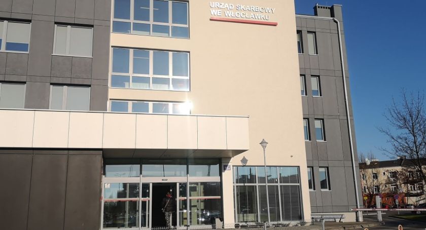 Fałszywe emaile we Włocławku. Co zawierają?