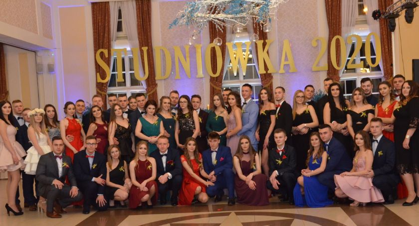 Studniówka 2020 we Włocławku: Zespół Szkół Ekonomicznych cz. 2