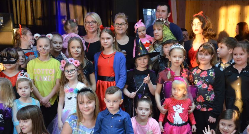 Bal karnawałowy na zakończenie ferii w Kruszynie