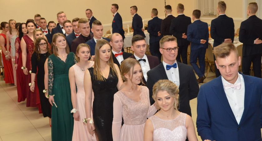 Studniówka 2020 w Kowalu: ZSCKR [ZDJĘCIA, VIDEO]