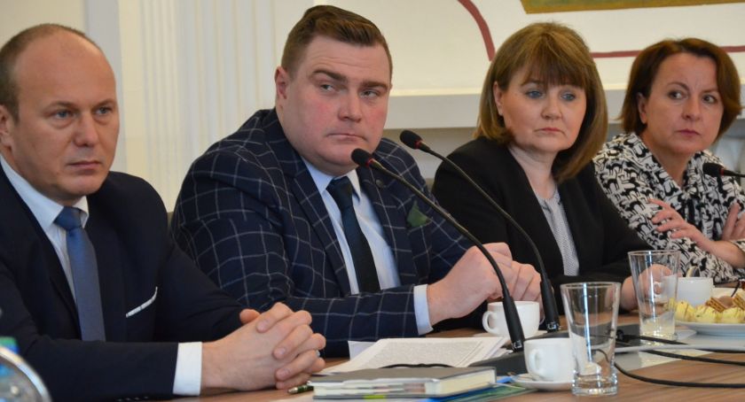 Nowe połączenia autobusowe  na terenie Powiatu Włocławskiego już od marca 
