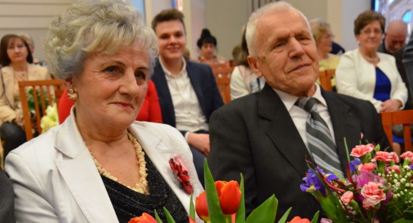 Jubileusze 50 i  60 lecia pożycia małżeńskiego we Włocławku [ZDJĘCIA]
