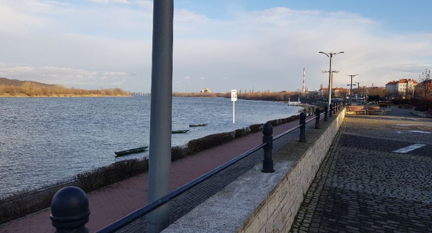 Zgasną lampy we Włocławku. Gdzie i kiedy wyłączenia oświetlenia ulicznego?
