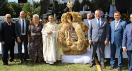 Dożynki Gminno-Parafialne w Boniewie 2025. Rolnicy i mieszkańcy świętowali [ZDJĘCIA]