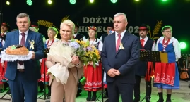 Dożynki w Chodczu. Największa parada maszyn, symboliczny chleb i konkretne słowa o rolnictwie