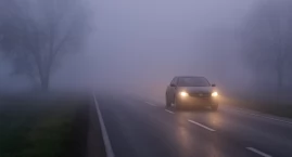 IMGW alarmuje: gęsta mgła w regionie. Sprawdź, gdzie widoczność spadnie do 200 metrów