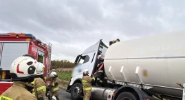 Cysterna z LNG wpadła do rowu na DK91. Droga zabloko…