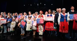III Powiatowy Przegląd Zespołów Folklorystycznych w …