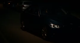 Pijany wsiadł do otwartego BMW i chciał wyrwać stacy&hellip;