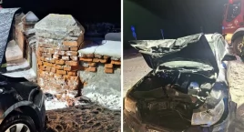 Samochód uderzył w mur cmentarza w Dąbiu Kujawskim. &hellip;
