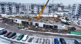 Nowy blok przy Celulozowej we Włocławku coraz wyższy. Kiedy zakończenie budowy?