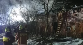 Nocny pożar w Chełmicy Cukrowni. W Gminie Fabianki płonęły garaże