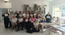 Dwie licealistki z Włocławka zmieniają życie senioró&hellip;