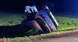 26-latka wpadła autem do rowu w Kaliskach. W samocho&hellip;