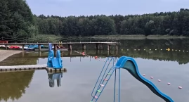 Sinice na Jeziorze Czarnym i Wikaryjskim. Zakaz kąpi&hellip;