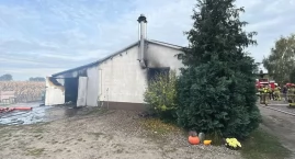 Duży pożar hali pod Włocławkiem. Cały budynek w ogni&hellip;