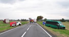 Tragiczny wypadek w powiecie mogileńskim. Nie żyje instruktor jazdy. Ciężarówka zderzyła się z elką