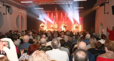 Muzyka, życzenia i pełna sala. Tak Choceń świętował Dzień Kobiet