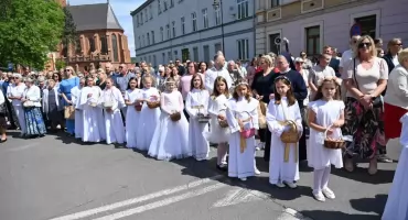 Boże Ciało we Włocławku. Procesja z katedry przeszła nową trasą